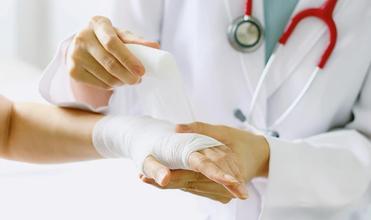 Patah Pergelangan Tangan (Broken Wrist)