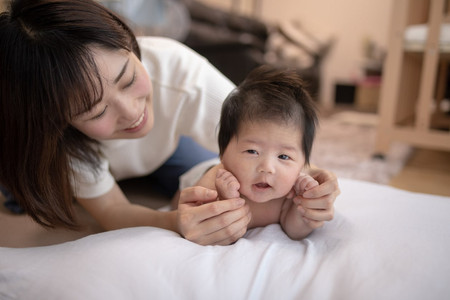 Tips Perawatan Bayi Selama Usia 1-3 Bulan 