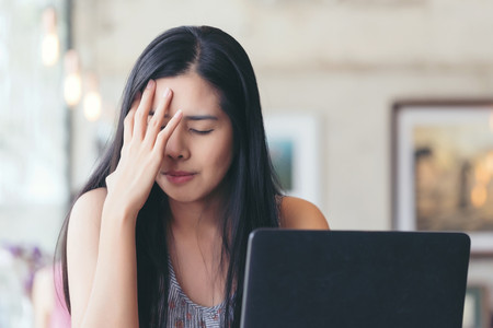 6 Langkah Simpel Mencegah Migrain Kambuh