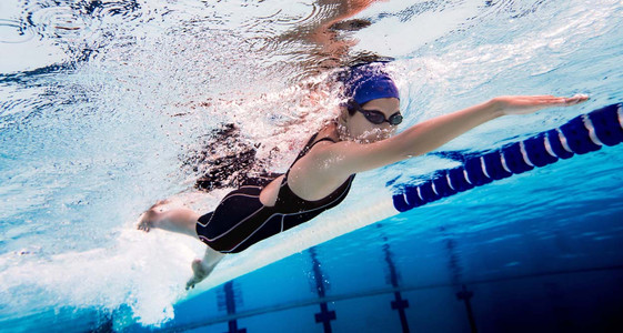 14 Manfaat Berenang Yang Melebihi Jenis Olahraga Lain