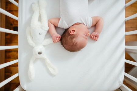Sebaiknya Berapa Jam Bayi Tidur Dalam Sehari?