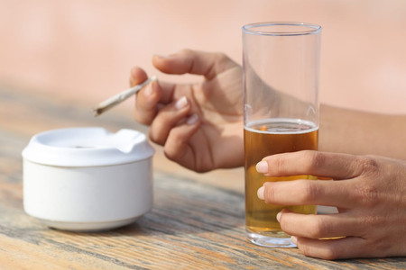 Kecanduan Alkohol Salah Satu Penyebab Kematian Terbanyak di Dunia