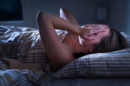 Cara Atasi Sulit Tidur dengan Teknik Pernapasan 4-7-8