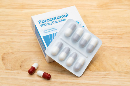 Efek Samping Paracetamol dan Aturan Minum yang Benar | HonestDocs