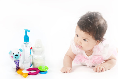 Apakah Hand Sanitizer Aman untuk Bayi?