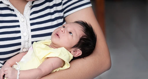 10 Penyebab Bayi Susah Tidur Malam dan Cara Mengatasinya