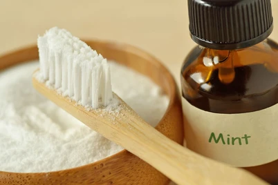 Efek Samping Memutihkan Gigi dengan Bleaching