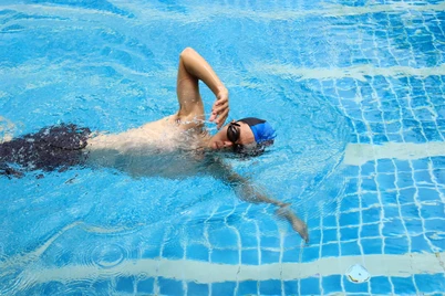 BJ Habibie Suka Berenang, Ini Manfaat Renang untuk Kesehatan Jantung