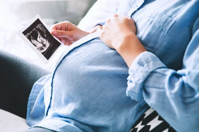 Terinfeksi Virus Corona Saat Hamil Tingkatkan Risiko Bayi Lahir Mati