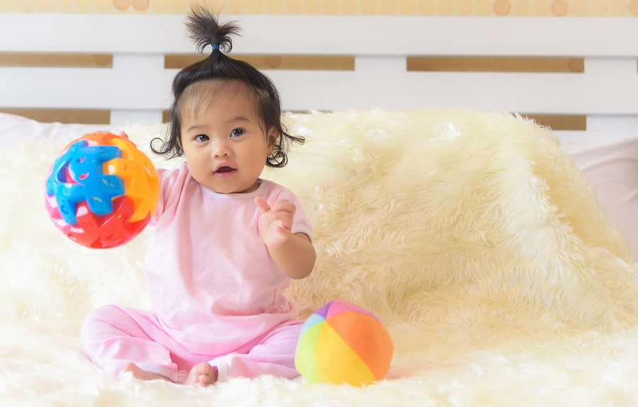 11 Cara Menumbuhkan dan Menebalkan Rambut Bayi Secara Alami