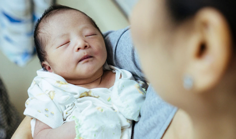 Kenali 7 Tanda Mau Melahirkan Anak Pertama