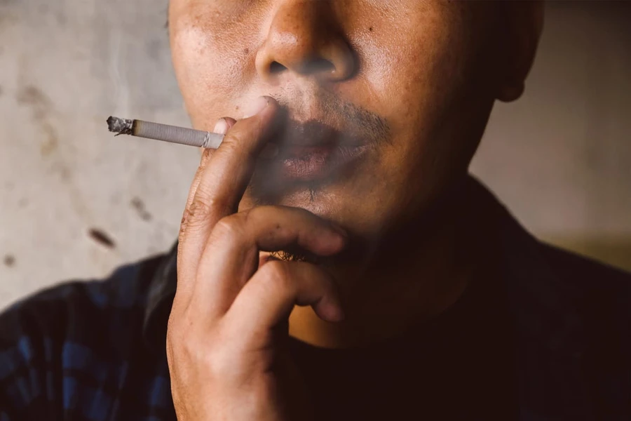 8 Cara Agar Bibir Tidak Hitam dan Kembali Cerah