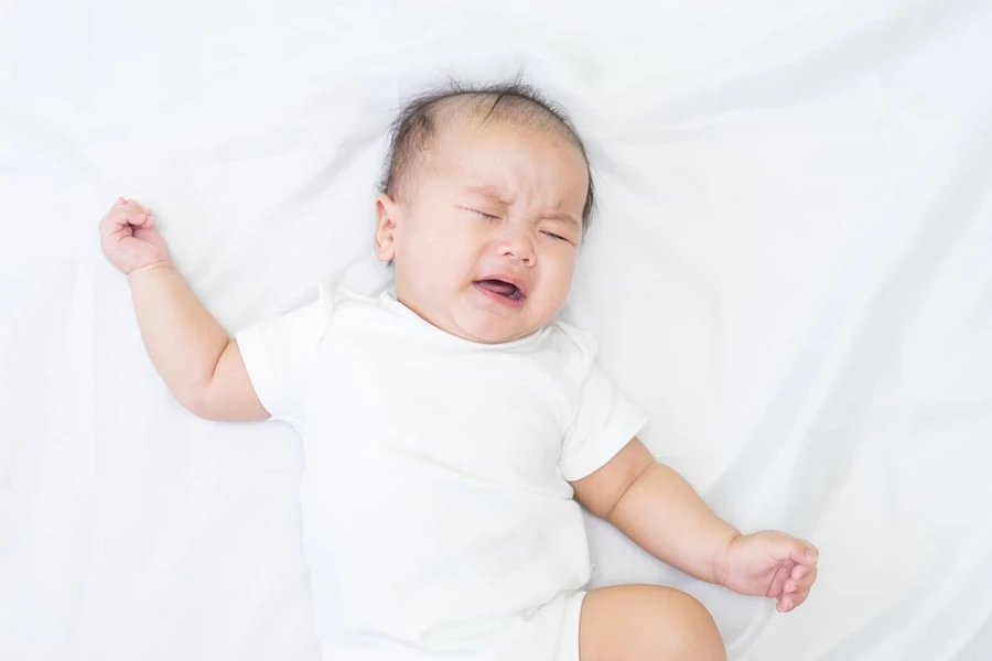 Cara Menangani Belekan Pada Mata Bayi