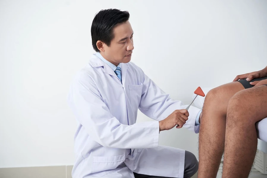 Stroke Sebabkan Kelumpuhan Hemiplegia dan Hemiparesis