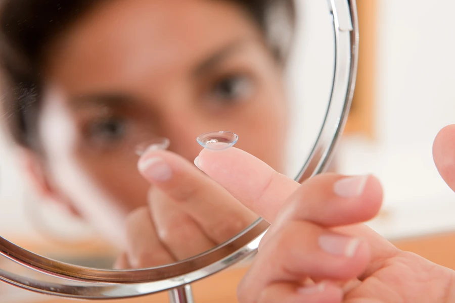 4 Hal Ini Bikin Anda Tidak Cocok Pakai Softlens