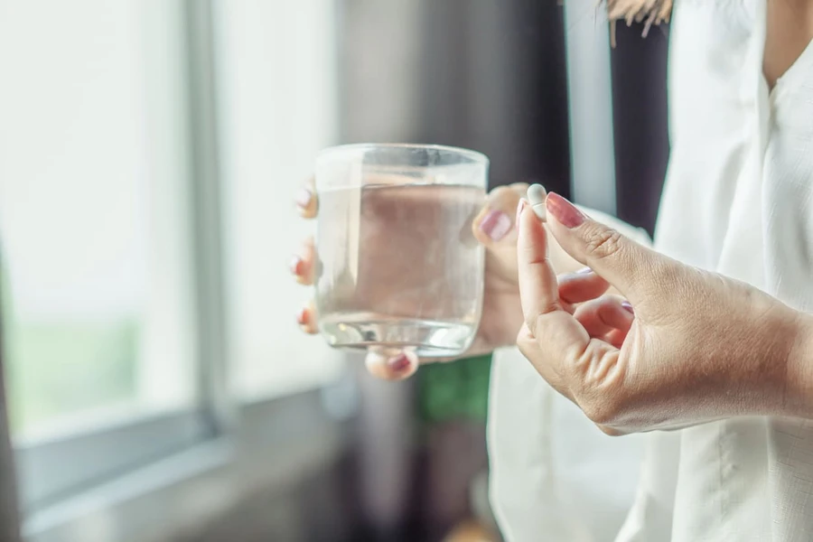 Mengetahui Lebih Lanjut mengenai Fungsi, Cara Kerja, dan Efek Samping Obat Antibiotik