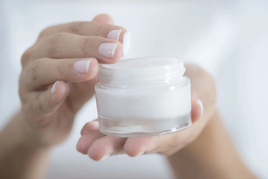 Inilah 7 Bahan Penting dalam Krim Anti-Aging