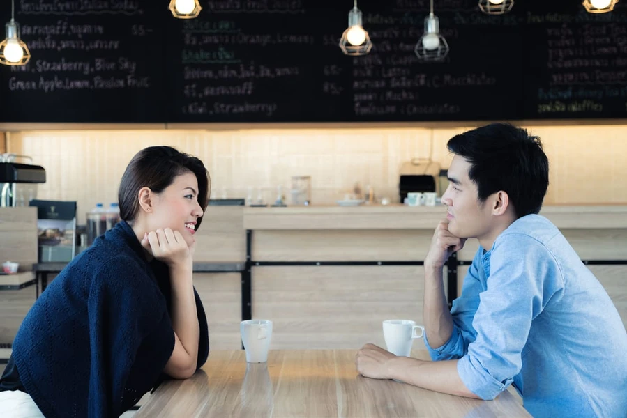 Anda Jatuh Cinta dengan Si Dia? Inilah 9 Tanda Ilmiahnya
