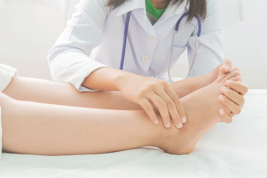 Kaki Cavus Pada Anak: Penyebab, Gejala, dan Obat