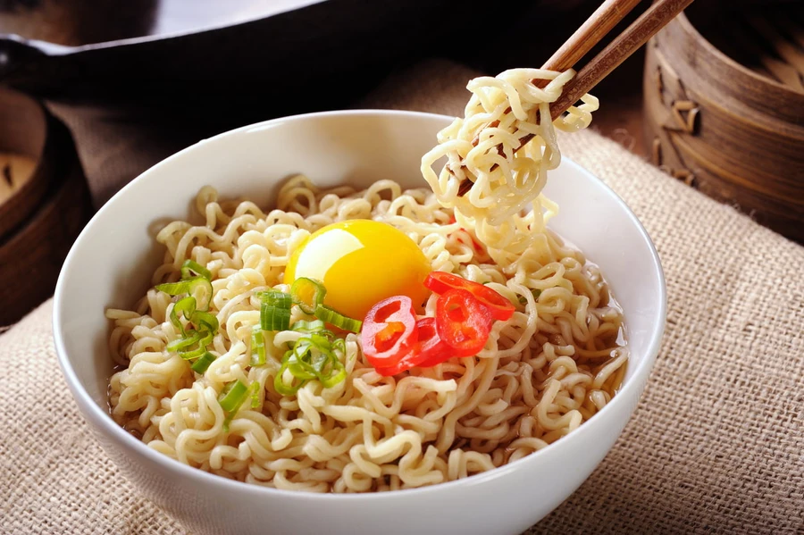 5 Fakta Mengejutkan Tentang Mie Instan, Air Rebusannya Tak Berbahaya!