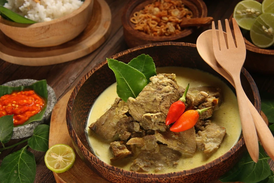 Makan Daging Kambing Bikin Darah Tinggi, Mitos Atau Fakta?