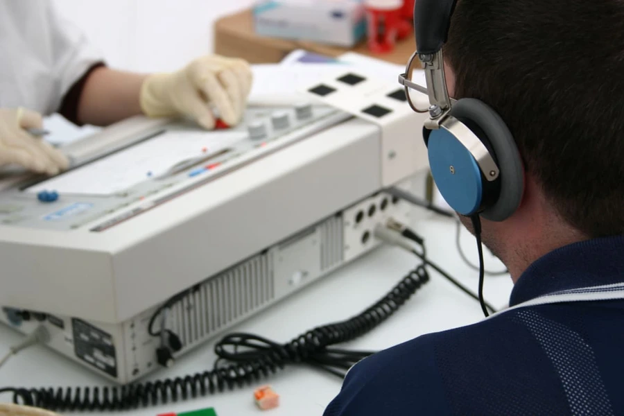 Lakukan Cek Audiometri Untuk Cek Fungsi Pendengaran Anda