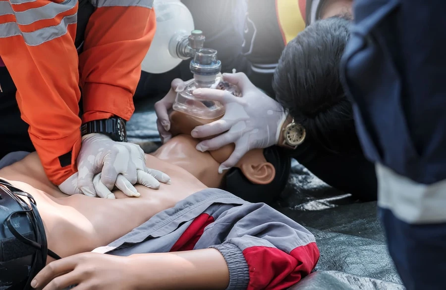 Mengetahui Cara Penggunaan Alat AED yang Tepat