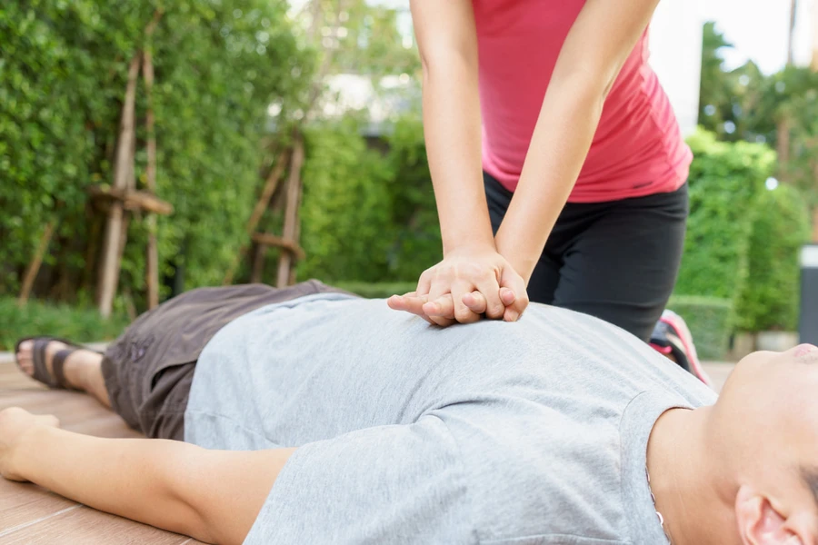 Panduan Lengkap CPR Atau Resusitasi Jantung Paru
