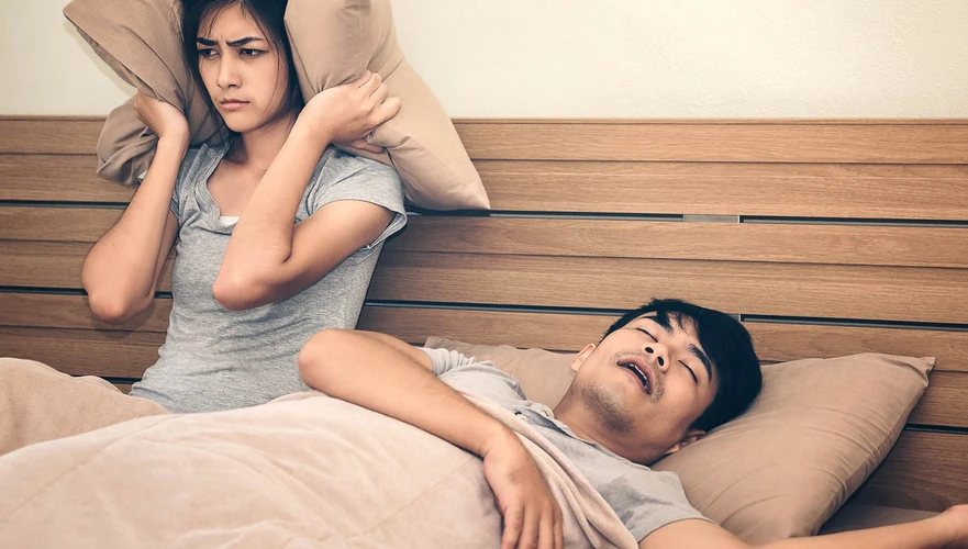 10 Cara Efektif Menghilangkan Ngorok Saat Tidur