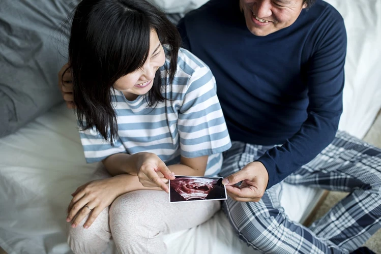 Hamil 1 Bulan: Kondisi Janin & Ibu, Pemeriksaan, Tips Sehat