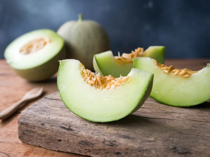 17 Manfaat Buah Melon Bagi Kesehatan yang Terbukti Secara Ilmiah