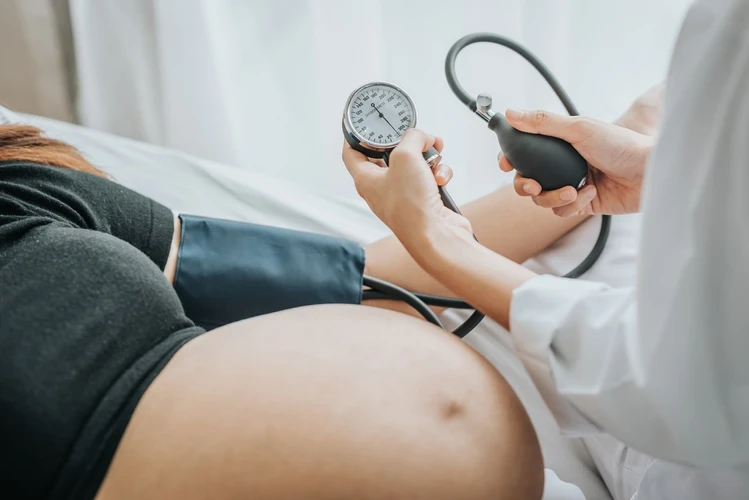Cara Aman Menurunkan Tekanan Darah Saat Kehamilan