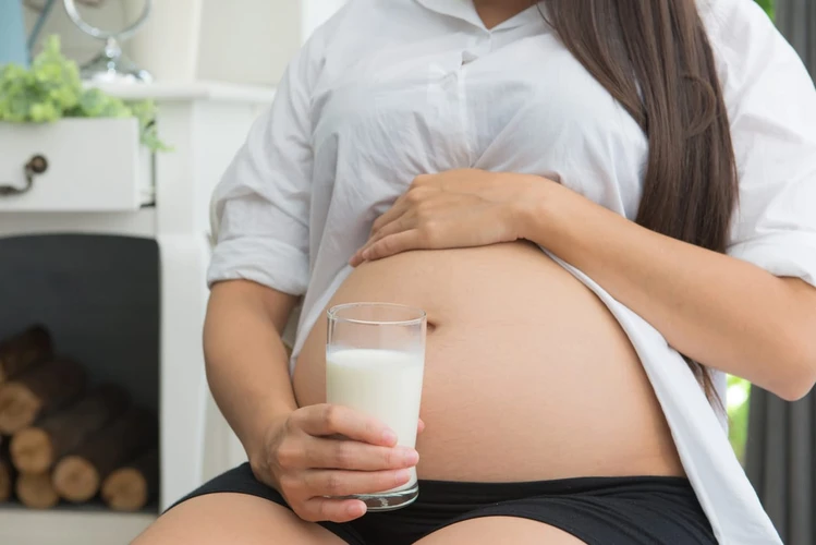 Susu Apa Yang Baik Untuk Ibu Hamil?