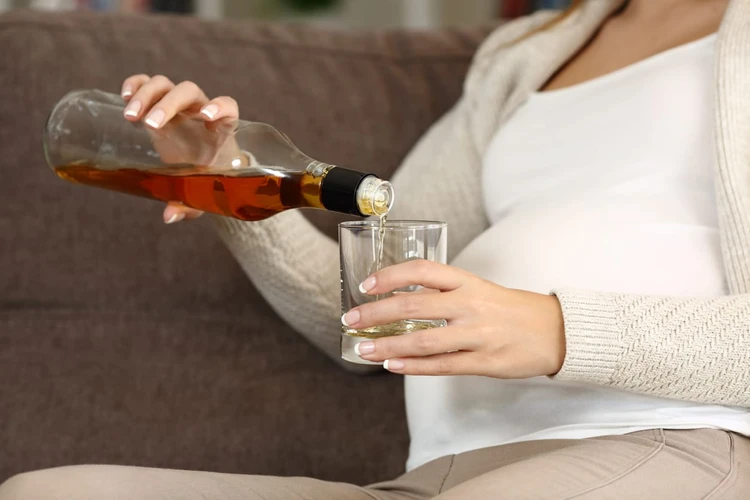 Efek Konsumsi Alkohol Saat Kehamilan