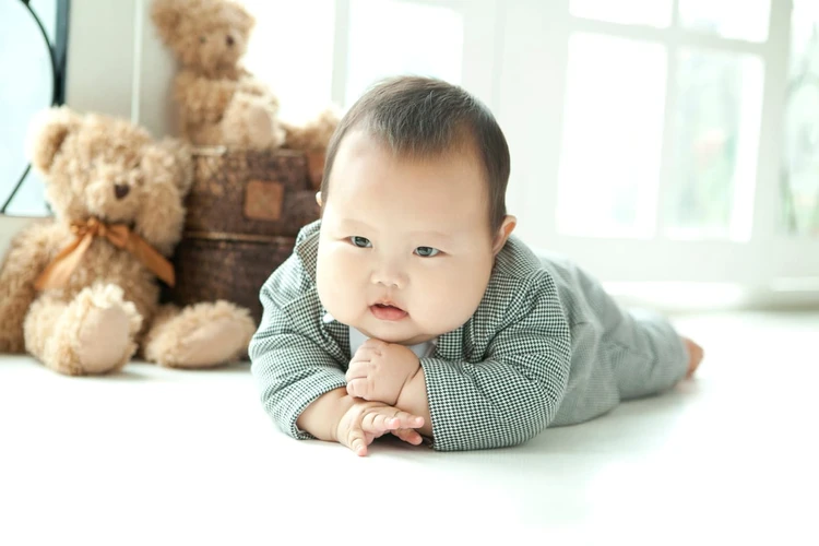 Bahaya Bayi Terlalu Gemuk dan Bagaimana Cara Mencegahnya