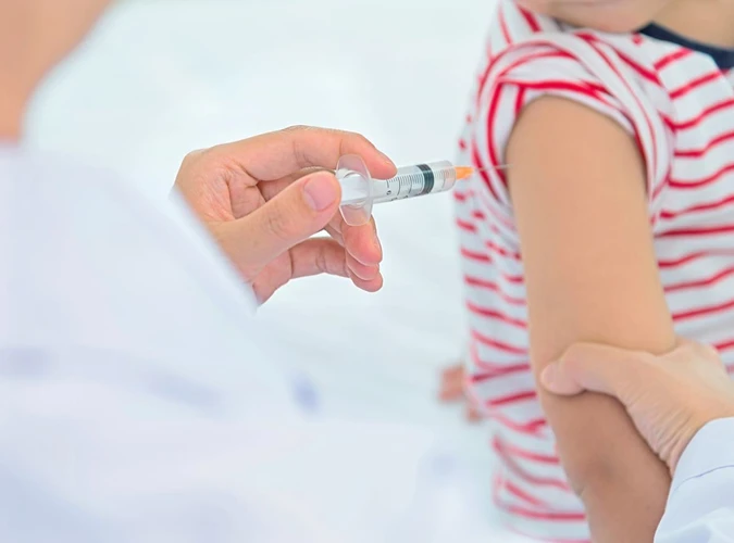 Perlukah Vaksin Bagi Anak-Anak