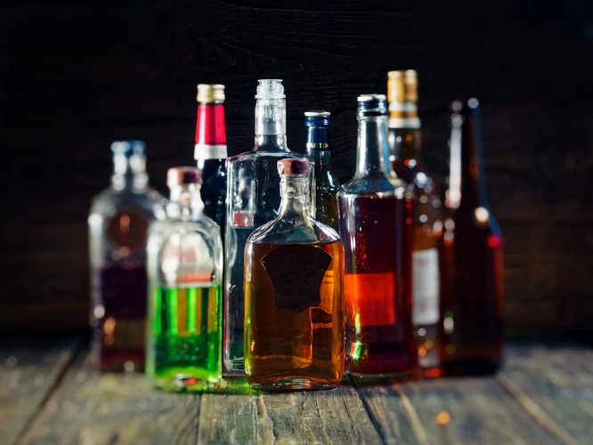 6 Tips Jitu Agar Tidak Cepat Mabuk Saat Minum Alkohol