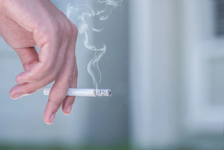 Benarkah Merokok Dapat Mengakibatkan Kebutaan?
