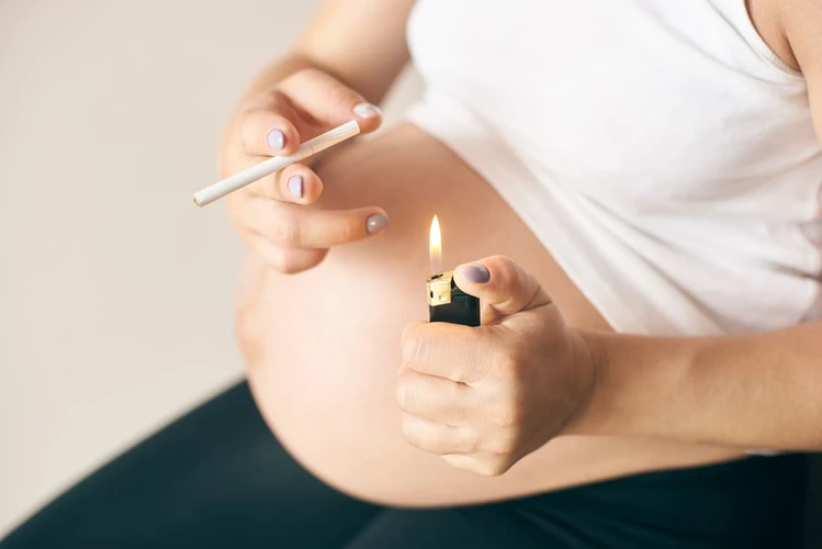 Bahaya Efek Rokok bagi Ibu Hamil dan Janin