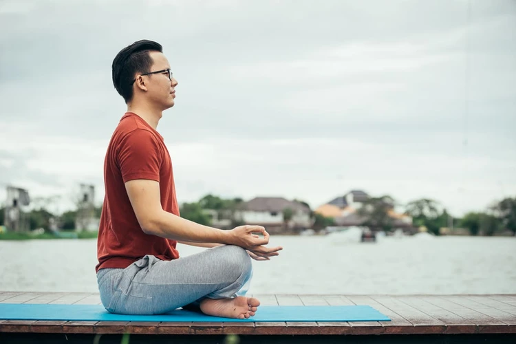 Senang Melakukan Meditasi? Ini Manfaat yang Anda Dapatkan