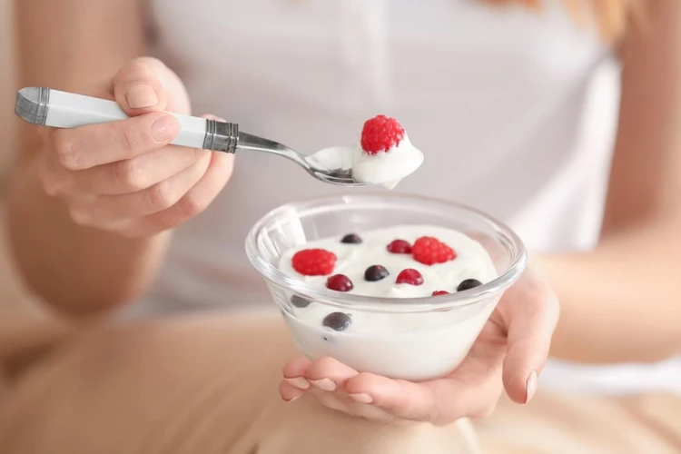 Cara Menurunkan Kolesterol Jahat Dengan Yoghurt