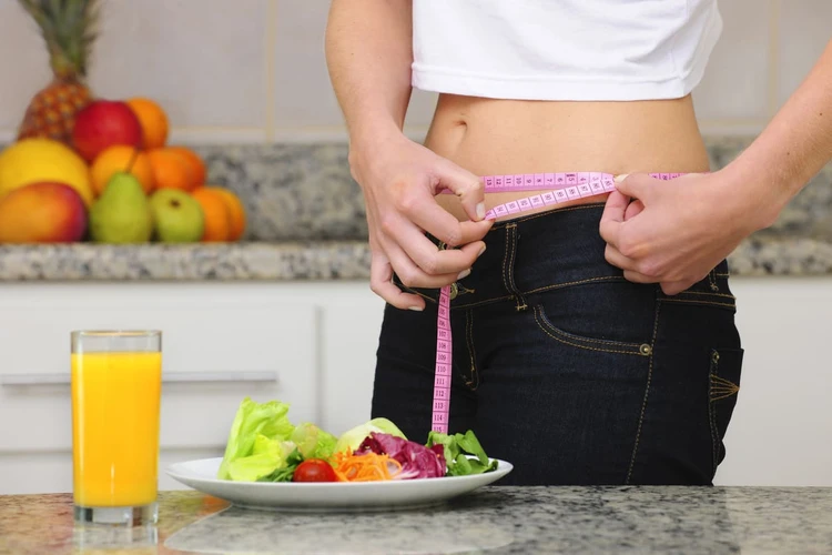 Diet Rendah Karbohidrat Lebih Ampuh Menurunkan Berat Badan