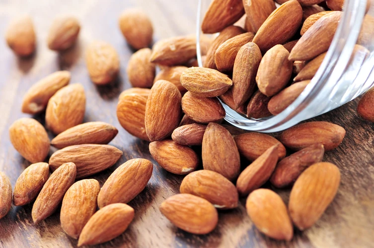 Kandungan dan Manfaat Kacang Almond Termasuk bagi Hipertensi