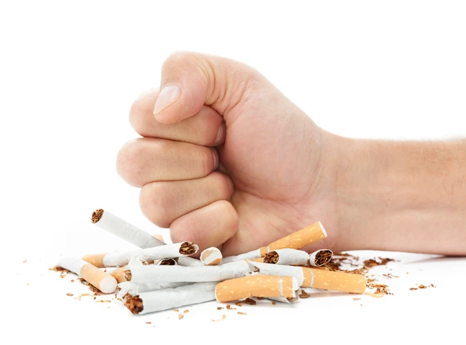 Apa Saja Sebenarnya Bahaya Merokok Bagi Kesehatan?