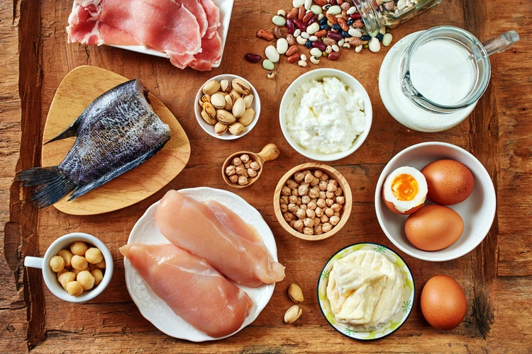 Apakah Ada Risiko Terkait Makan Terlalu Banyak Protein?