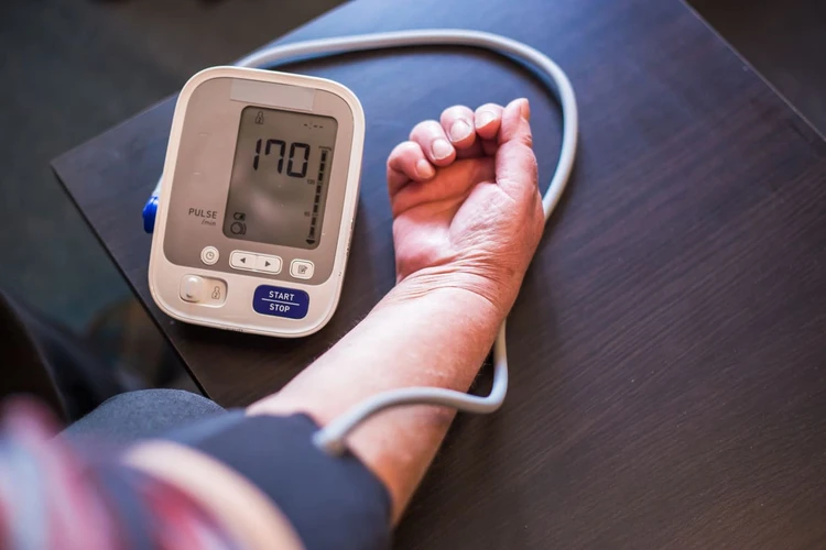 Kapan Sebaiknya Mulai Minum Obat Hipertensi, Kalau Sudah Punya Tekanan Darah Tinggi?