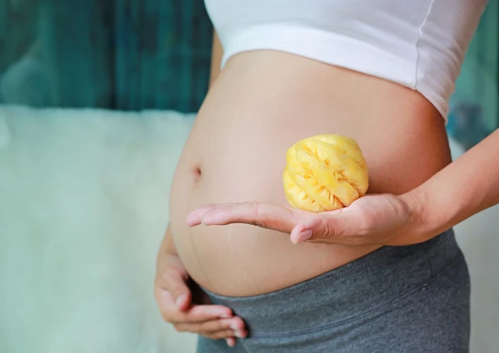 Buah Nanas Selama Kehamilan: Mitos atau Fakta?