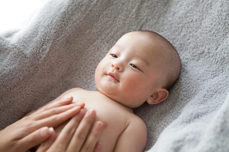 Manfaat Pijat Bayi (Baby Massage)