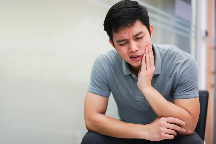 6 Obat Sakit Gigi Berlubang yang Paling Tokcer dan Manjur
