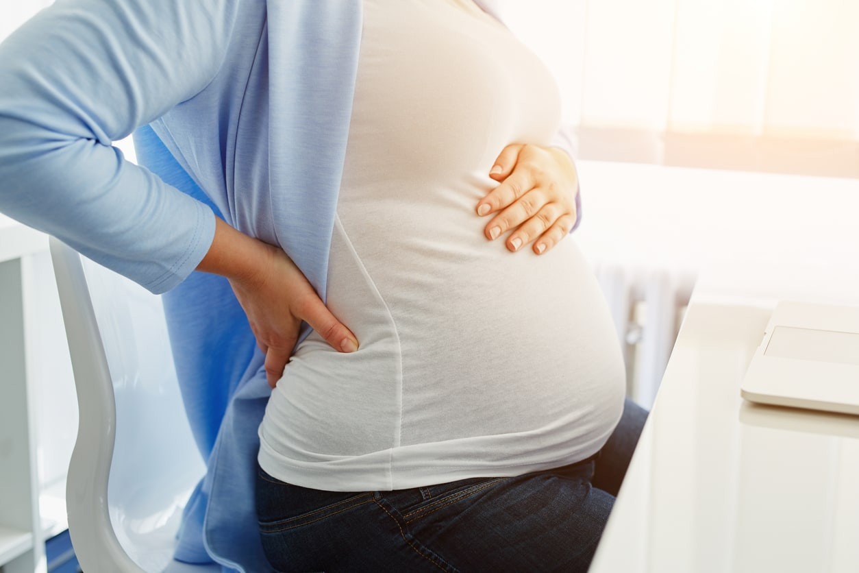 sakit pinggang saat hamil muda apakah bahaya 12